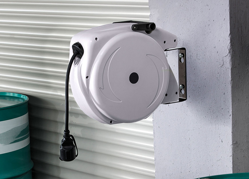 SCHWABE veerkabelhaspel 230v/16a ip44 h07rn-f 3x1,5 10 mtr - 1a6b9de4 f0d8 4fac af1a 65fc6e2d9994 - 11005117