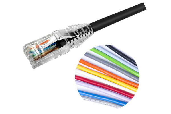 COMMSCOPE Patchkabel 2mtr zwart cat 5e - 701817 - 5543326
