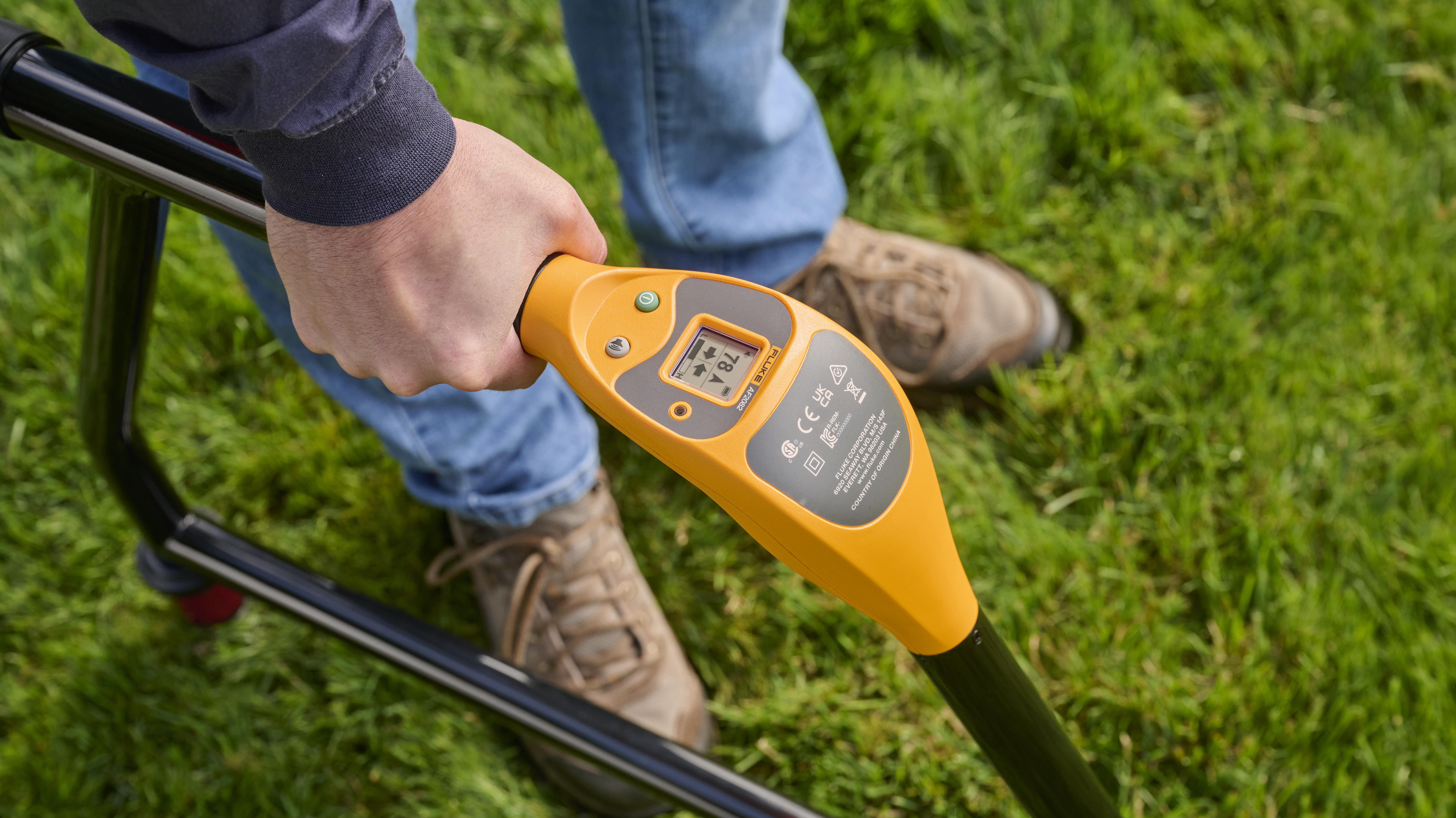 Fluke SmartTrace&trade; AF2082 A-frame-accessoire voor ondergrondse kabelzoeker - F 2082 26a - 20196089