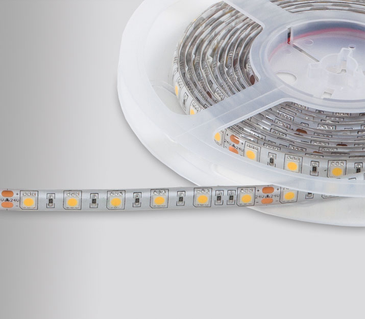 PROLUMIA led strip 24vdc rgb 14.4w/m ip62 5mtr - Prolumia 72w led flexibele silver serie ip62 46211115 - 8801058