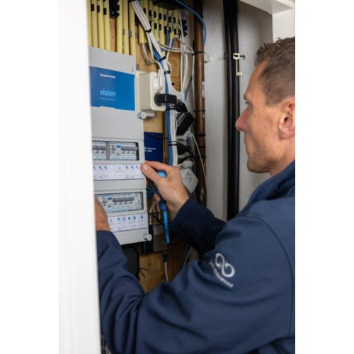 HAGER dekselschroef vison a 2 stuks VKG61T - 26nl vision groepenkast 002 - 11010592