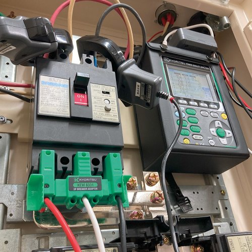Kyoritsu 3 fase breaker adapter - Kyoritsu20833120320fase20breaker20praktijk20afbeelding - 20037320