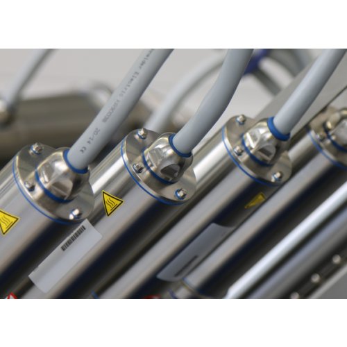 Pflitsch EMC-wartel RVS tbv food-industrie, M25x1,5, doorl.12-15 scherm 10-16mm - Productfoto transparant wartel blueglobe clean plus pflitsch toepassing2 - 20153175